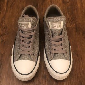 BRAND NEW Classic Converse Chuck Taylor Sneaker